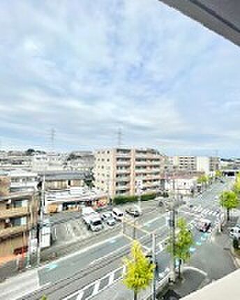 5階角部屋につき日当たり・風通し・眺望良好