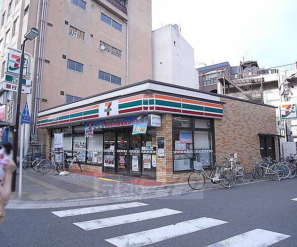 画像30:セブンイレブン京都桂駅東口店まで250m 駅前ロータリーのセブンイレブンです。