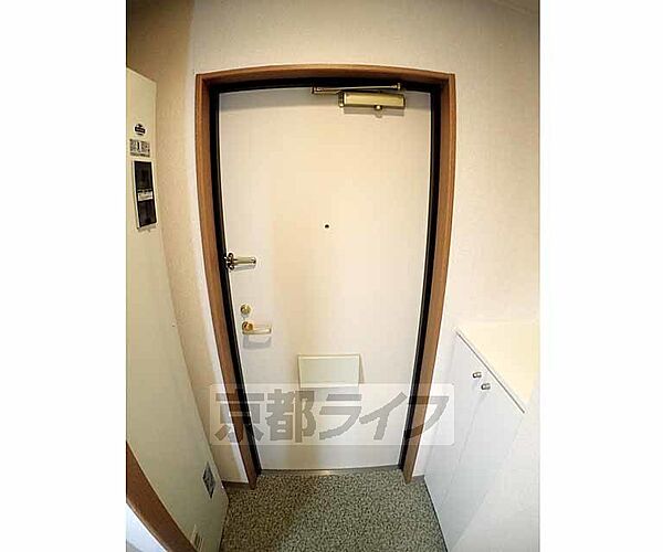 画像17:玄関のドアです
