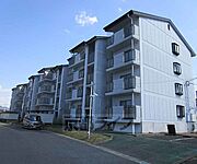 並河駅より徒歩9分 4階 築33年8ヶ月の賃貸物件