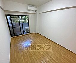 レ・ゼフィール 101 1階1Kのリビング/ダイニング