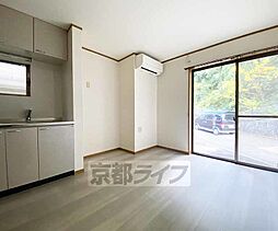 ローラン宇多野 1 4DKのリビング/ダイニング