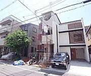 東山駅より徒歩2分 3階 築46年の賃貸物件