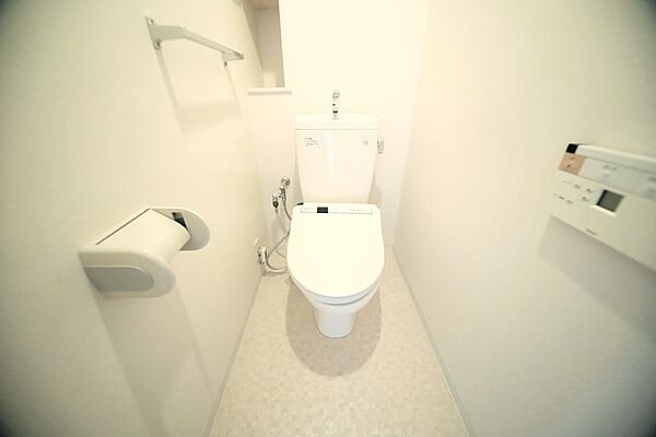 温水洗浄機能付きトイレで、いつも快適にお使いいただけます♪