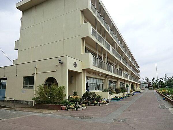 小学校 680m あざみ野第一小学校