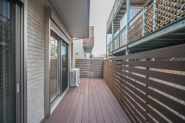 周辺は第1種低層住居専用地域で、落ち着いた住環境となっております♪