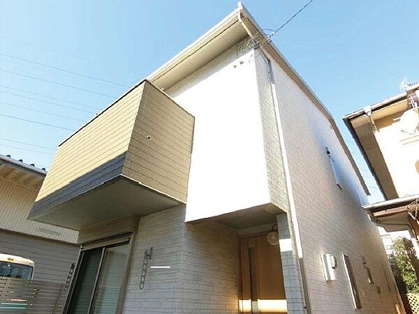 バス便が3駅利用可能な、便利な立地となっております♪