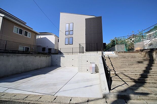 ＺＥＨ水準省エネ住宅です！　土地150．78平米付きの新築2階建て♪