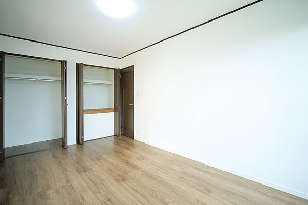 寝室を拡大表示