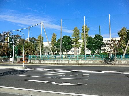 小学校 70m 日吉南小学校