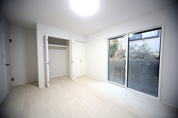 洋室7.5帖は、主寝室にいかがでしょうか♪