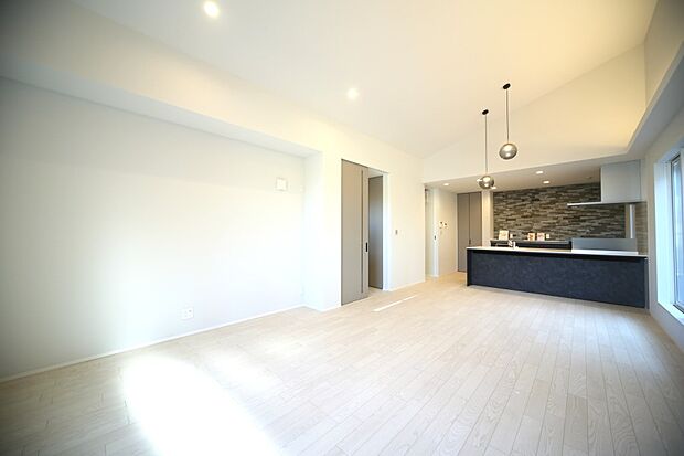 広々20．6帖のＬＤＫは、家族の団欒の間でございます♪