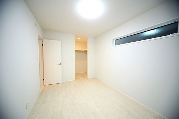 洋室6．7帖です！　全居室フローリングとなっております♪