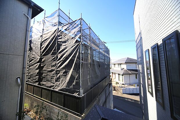 周辺は第1種低層住居専用地域で、閑静な住環境となっております♪
