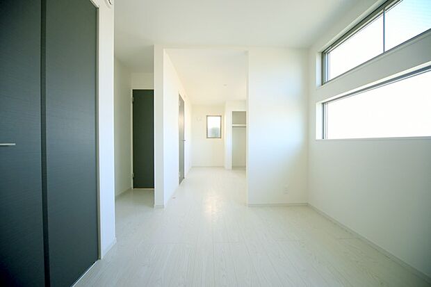 洋室9.6帖です! 間仕切りで4LDK間取りになります♪