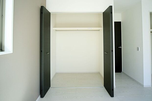 全室収納付きですので、お部屋がスッキリ片付きそうですね♪