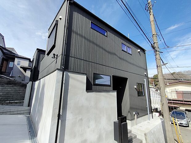 ガス衣料乾燥機「乾太くん」、宅配ボックスなど、充実の設備仕様となっております♪