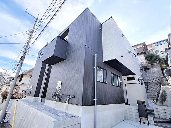 「町田市本町田」新築分譲2階建て全2棟です！　ＺＥＨ水準省エネ住宅です♪