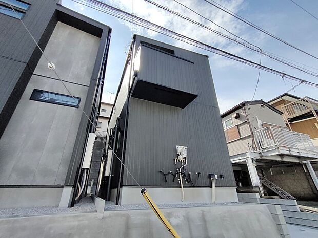 ガス衣料乾燥機「乾太くん」、宅配ボックスなど、充実の設備仕様となっております♪