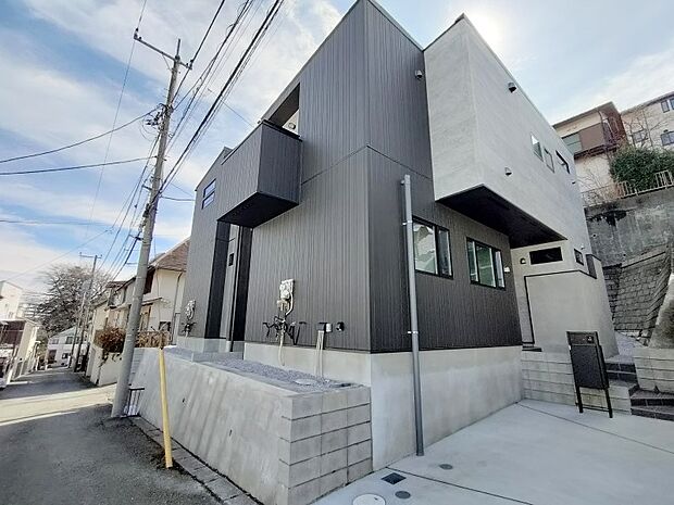 「町田市本町田2号棟」新築分譲住宅2階建て！　全2棟現場です♪