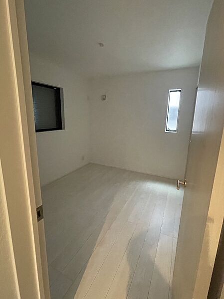 洋室5．3帖は、お子様部屋にいかがでしょうか♪