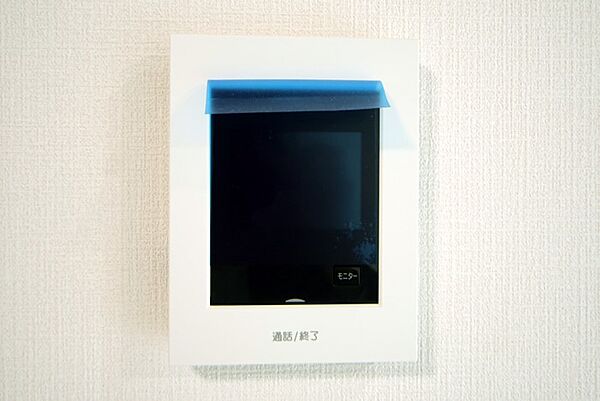 来訪者の確認ができる、モニターホンです。