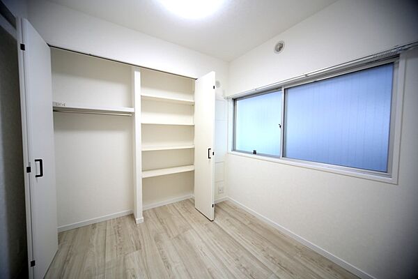 洋室4．5帖は、お子様部屋にいかがでしょうか♪