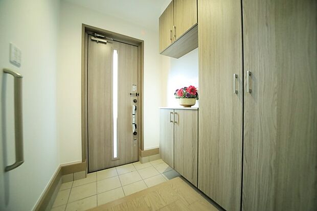 内覧のご予約・お問い合わせ、お待ちしております♪