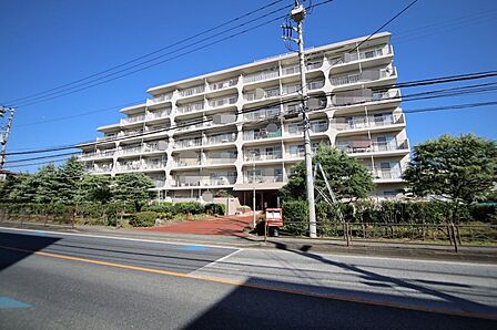 武蔵小杉駅行きバス停まで、徒歩1分となっております♪