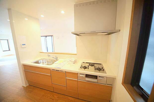 キッチンスペースは、ゆとりがあってお料理がはかどりそうですね♪