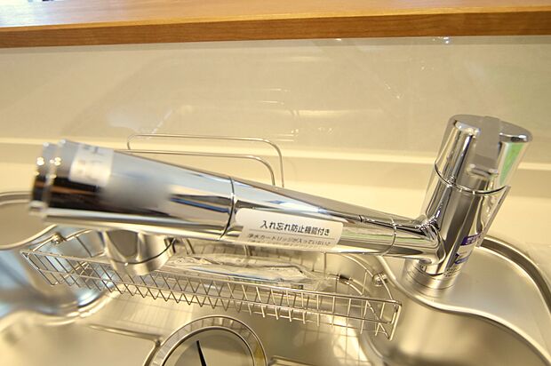 浄水器一体型水栓で、いつもクリーンなお水を。