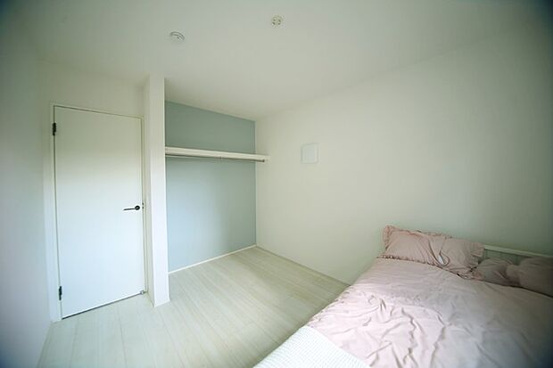 洋室4.8帖は、お子様部屋にいかがでしょうか♪