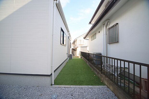 南側には、広々としたお庭がございます♪