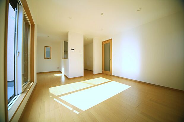 ぽかぽか。床暖房の有るリビングで、ご家族団欒を♪