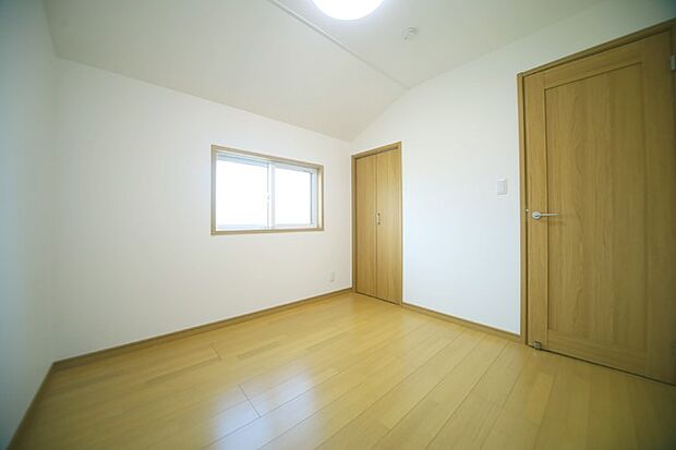 洋室4.5帖です! 全居室フローリングとなっております♪