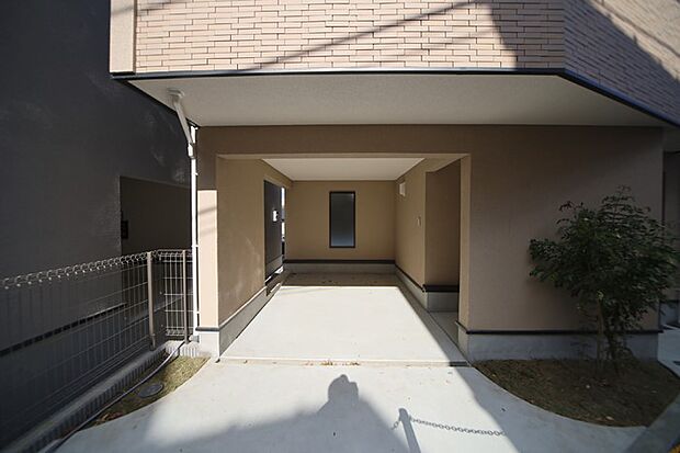 カースペースは、1台駐車可でございます♪