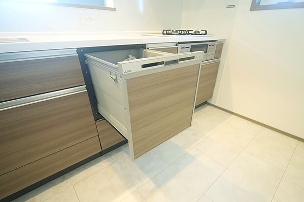 食器洗い乾燥機付きで、洗い物の時間をご家族のお時間に。