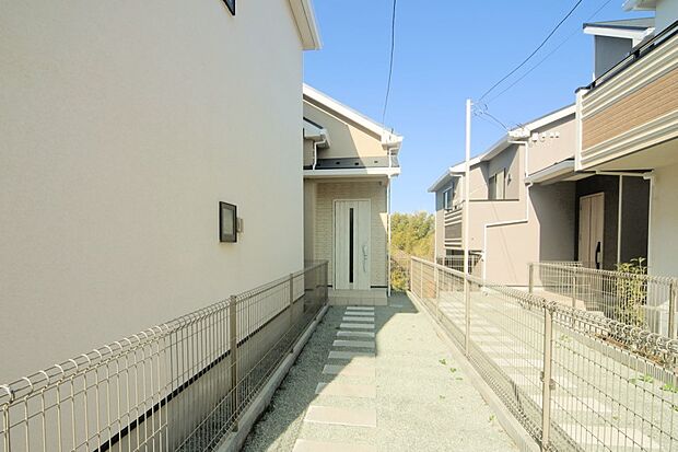 閑静な住宅地につき、住環境良好でございます♪