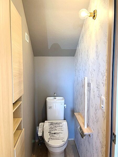 温水洗浄機能付きトイレで、いつも快適にお使いいただけます♪