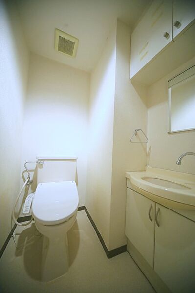 手洗い付きのトイレで、いつも快適に♪
