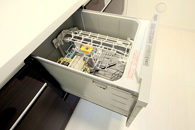 食器洗い乾燥機付きで、洗い物の時間をご家族のお時間に。