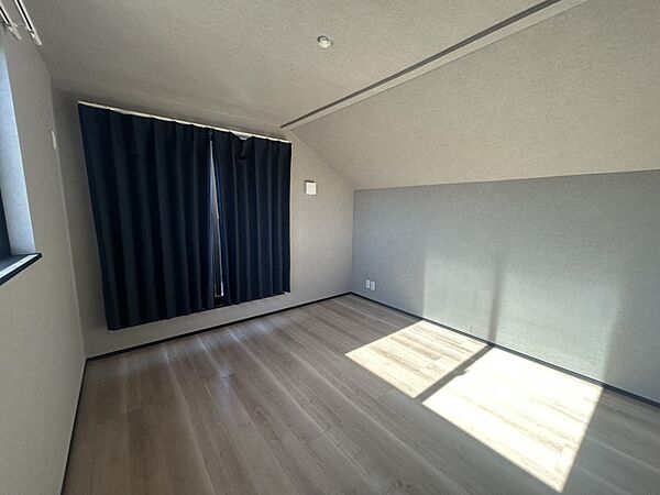 洋室6．3帖は、お子様部屋にいかがでしょうか♪
