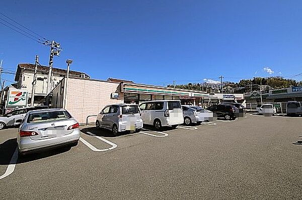 コンビニ 350m セブンイレブン川崎王禅寺東4丁目店
