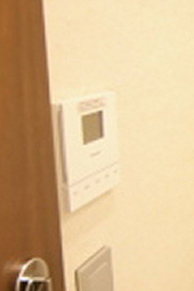 浴室暖房乾燥機付きで、雨天にお洗濯物が乾かせますね。