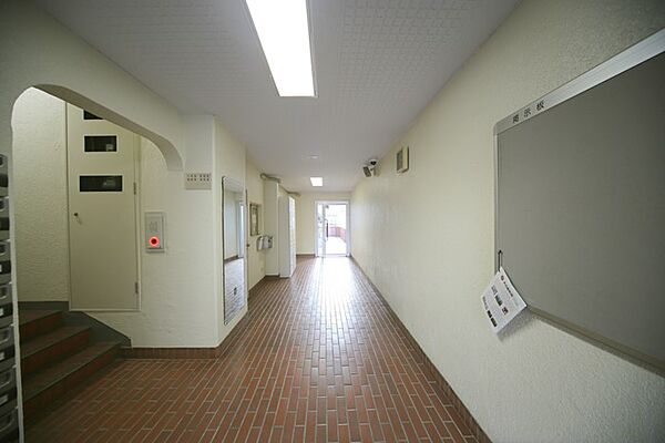 いつも綺麗に保たれております。管理が行き届いたエントランスです♪