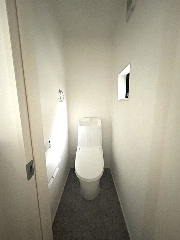 温水洗浄機能付きトイレで、いつも快適にお使いいただけます♪