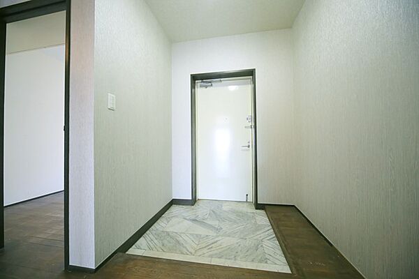内覧のご予約・お問い合わせ、お待ちしております♪