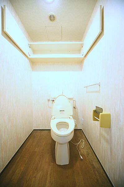 トイレスペースはゆとりがございます。