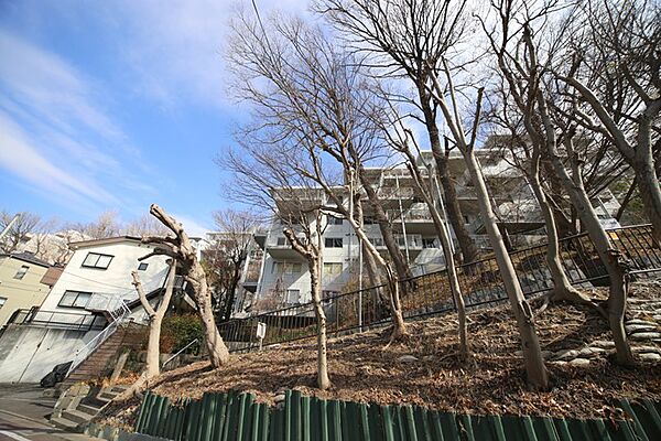 日本ハウズイングへの、委託管理となっております♪