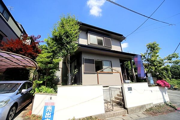 周辺は第1種低層住居専用地域で、閑静な住環境です♪